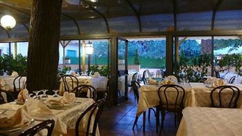Delle Corse 3*
